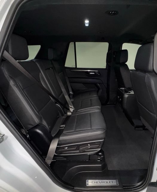 Used 2025 Chevrolet Tahoe LT AWD/4WD image 16