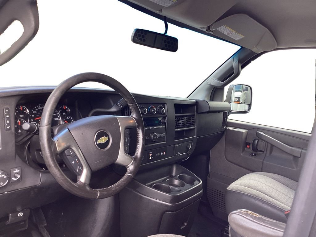 Used 2017 Chevrolet Express 2500 image 11