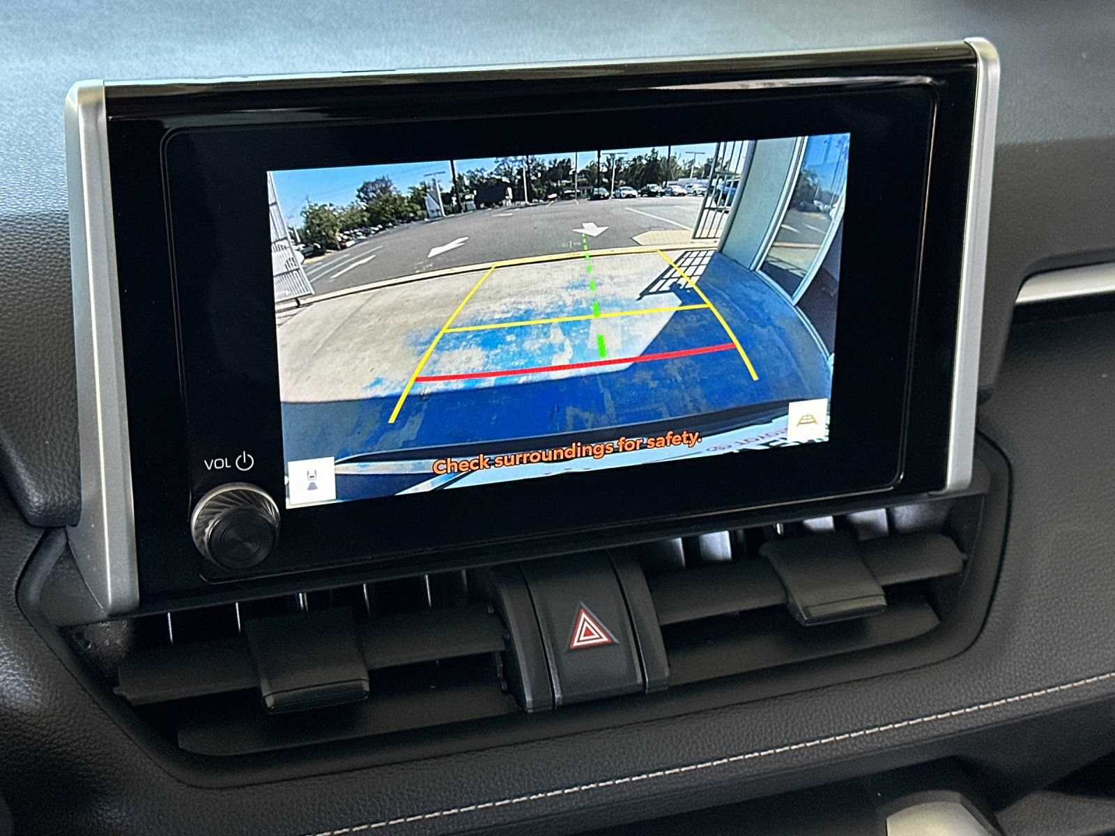 Used 2024 Toyota RAV4 XLE FWD image 17