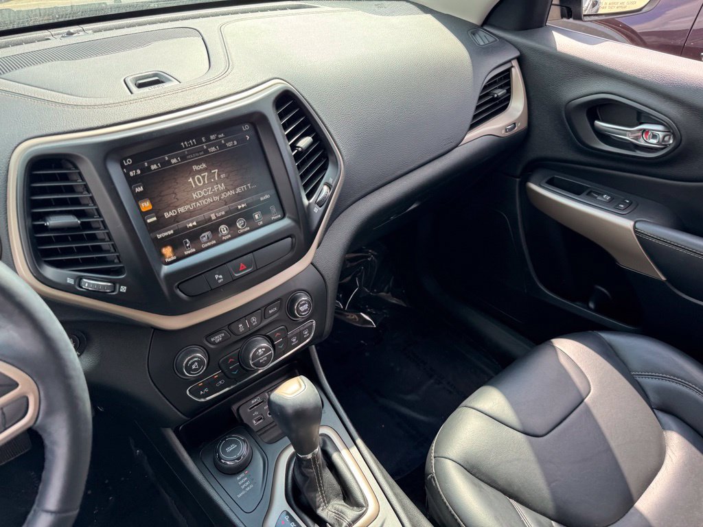 Used 2018 Jeep Cherokee Limited AWD/4WD image 25