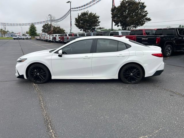 Used 2025 Toyota Camry SE w/ Convenience Package FWD image 37