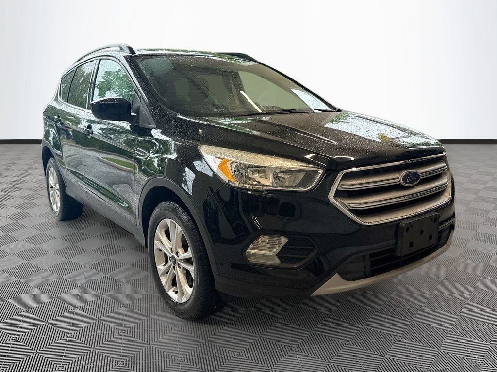 Used 2018 Ford Escape SE w/ SE Sync 3 Package AWD/4WD image 4