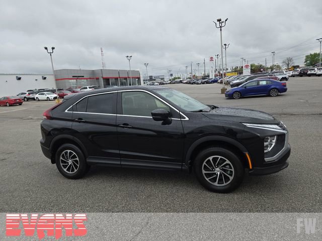 Used 2024 Mitsubishi Eclipse Cross ES AWD/4WD image 2