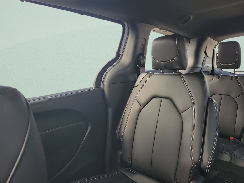 New 2026 Chrysler Voyager LX FWD image 12