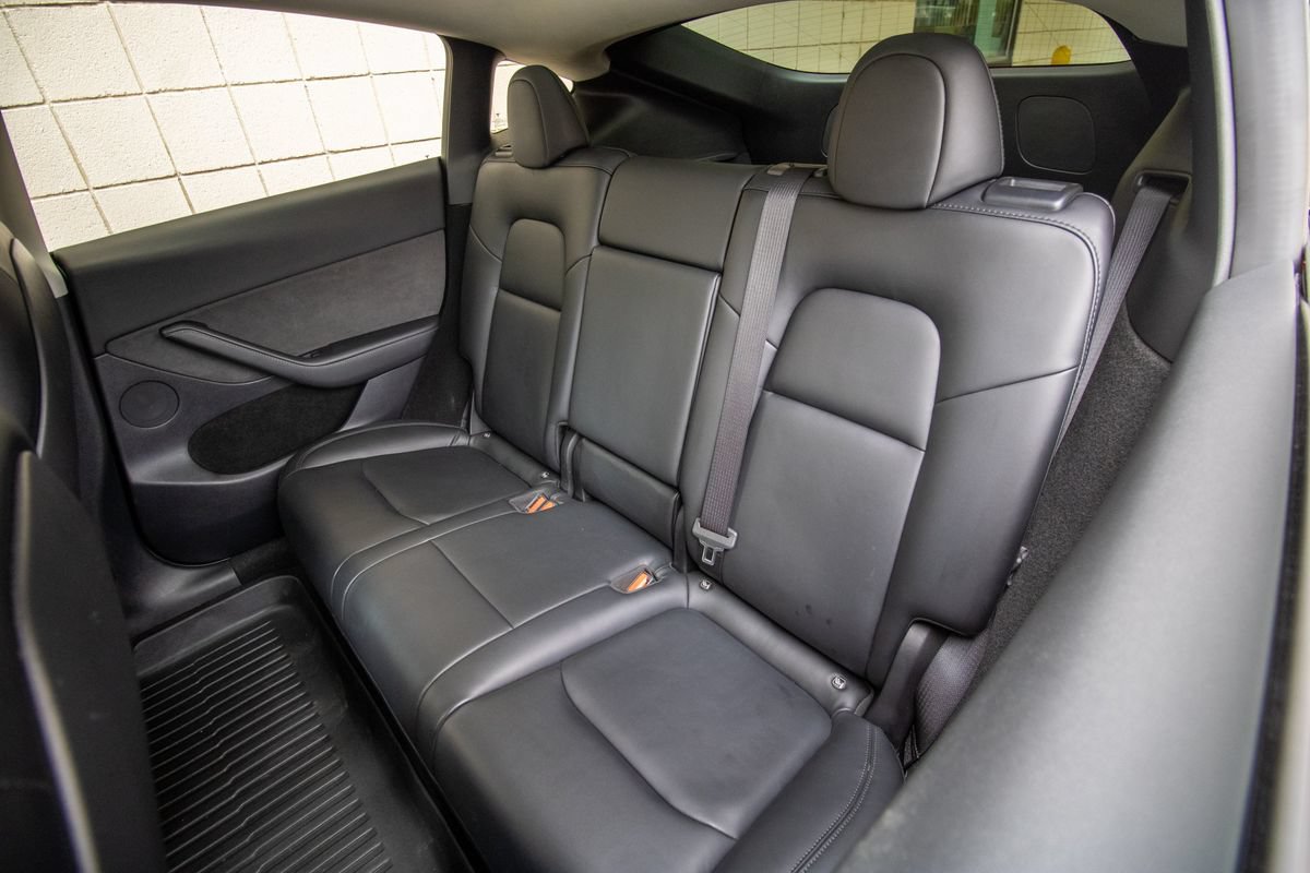 Used 2023 Tesla Model Y Long Range AWD/4WD image 17