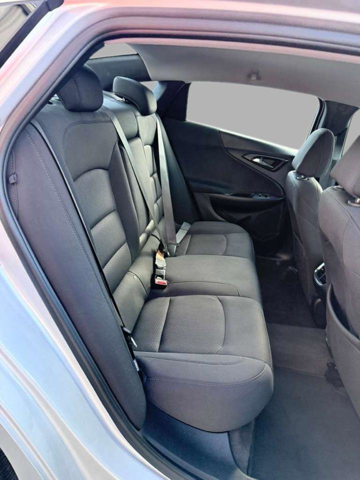 Used 2020 Chevrolet Malibu LT image 28