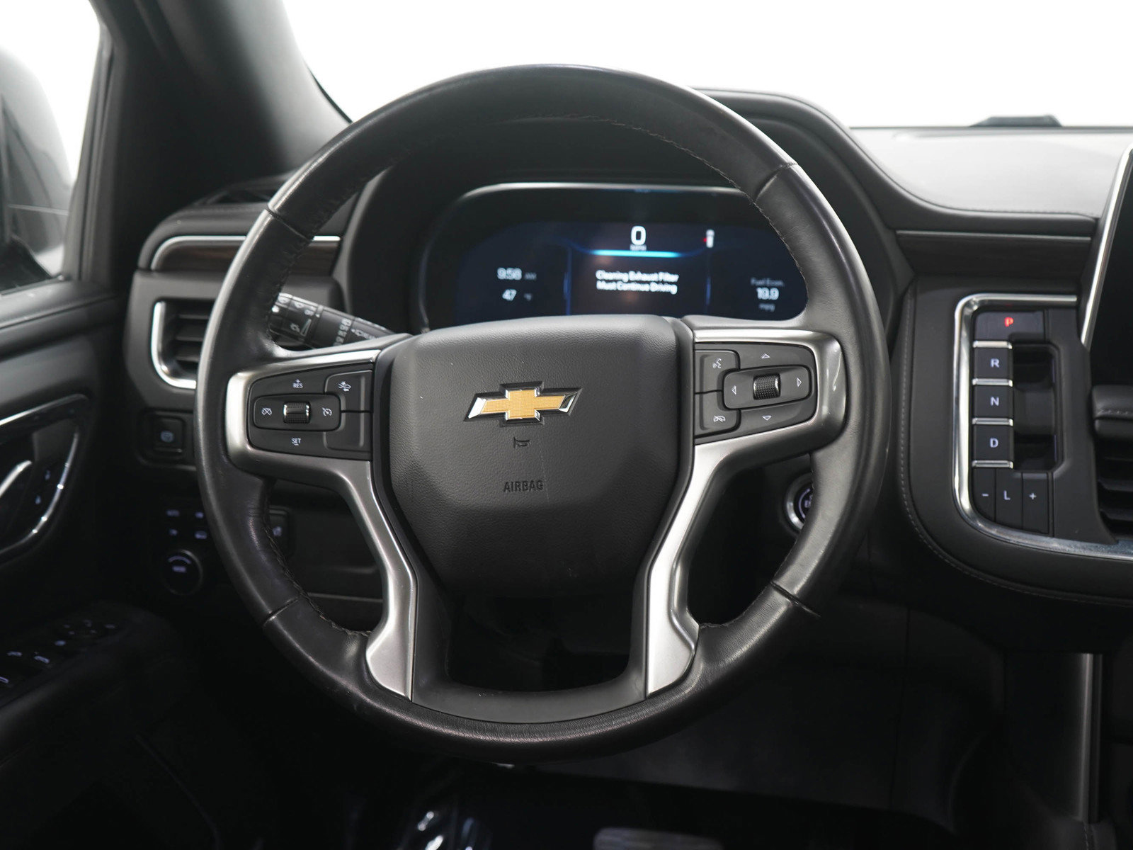 Used 2023 Chevrolet Suburban LT image 18
