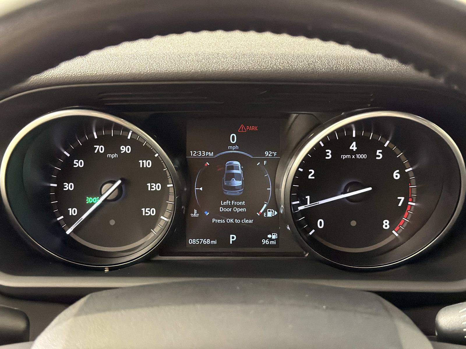 Used 2017 Land Rover Discovery SE AWD/4WD image 27
