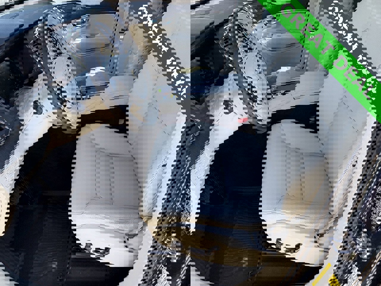 Used 2020 Volvo XC90 T8 Momentum w/ Protection Package Premier image 30