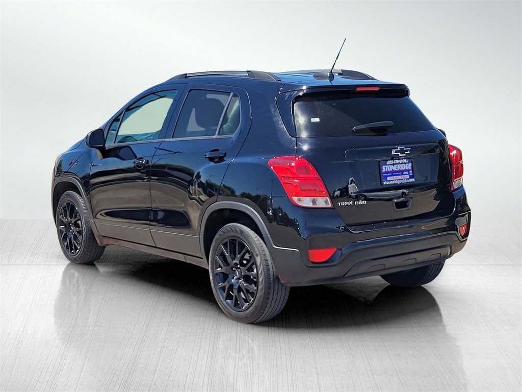 Used 2022 Chevrolet Trax LT w/ Midnight Edition image 6