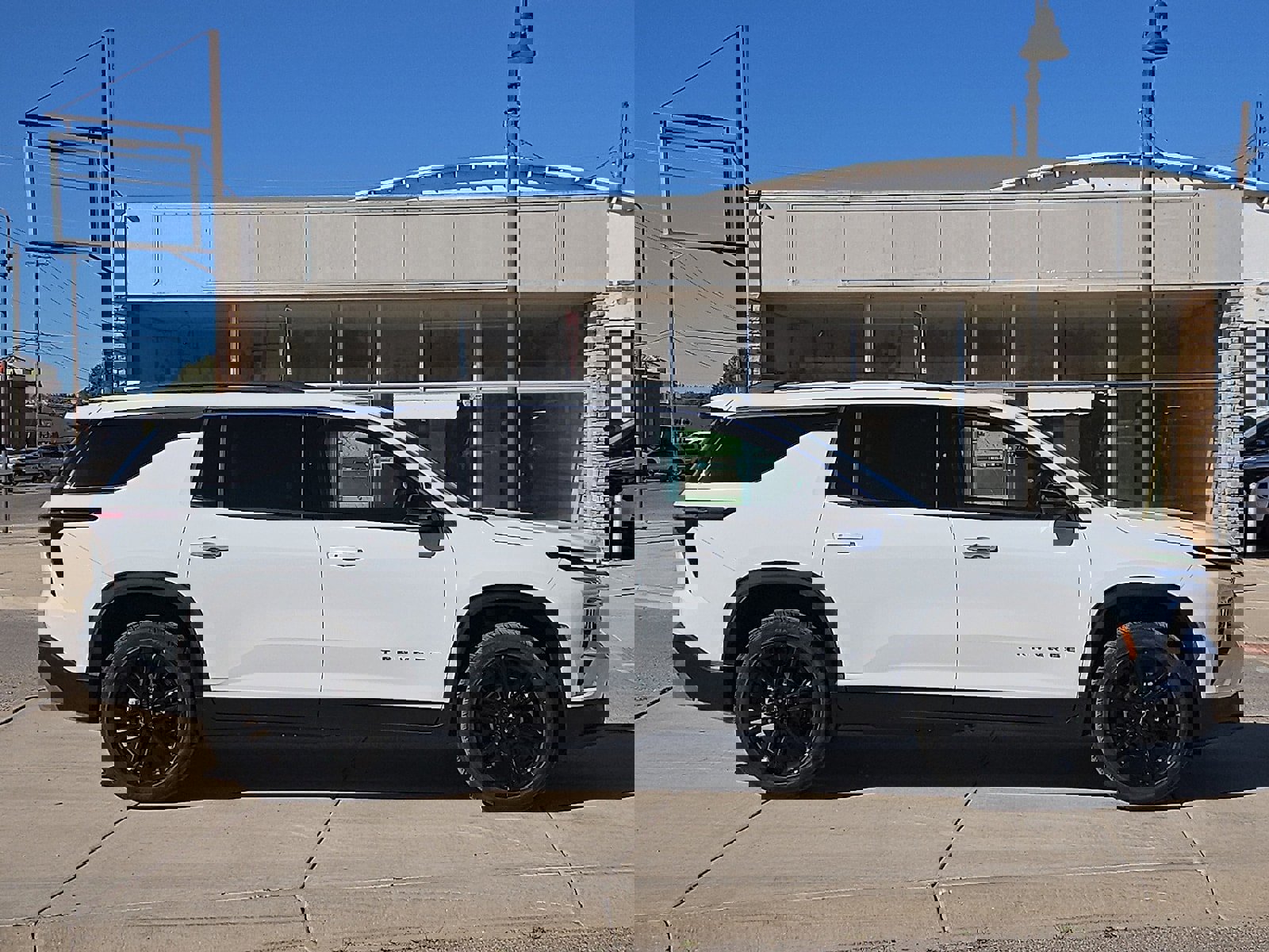 New 2026 Chevrolet Traverse LT image 5