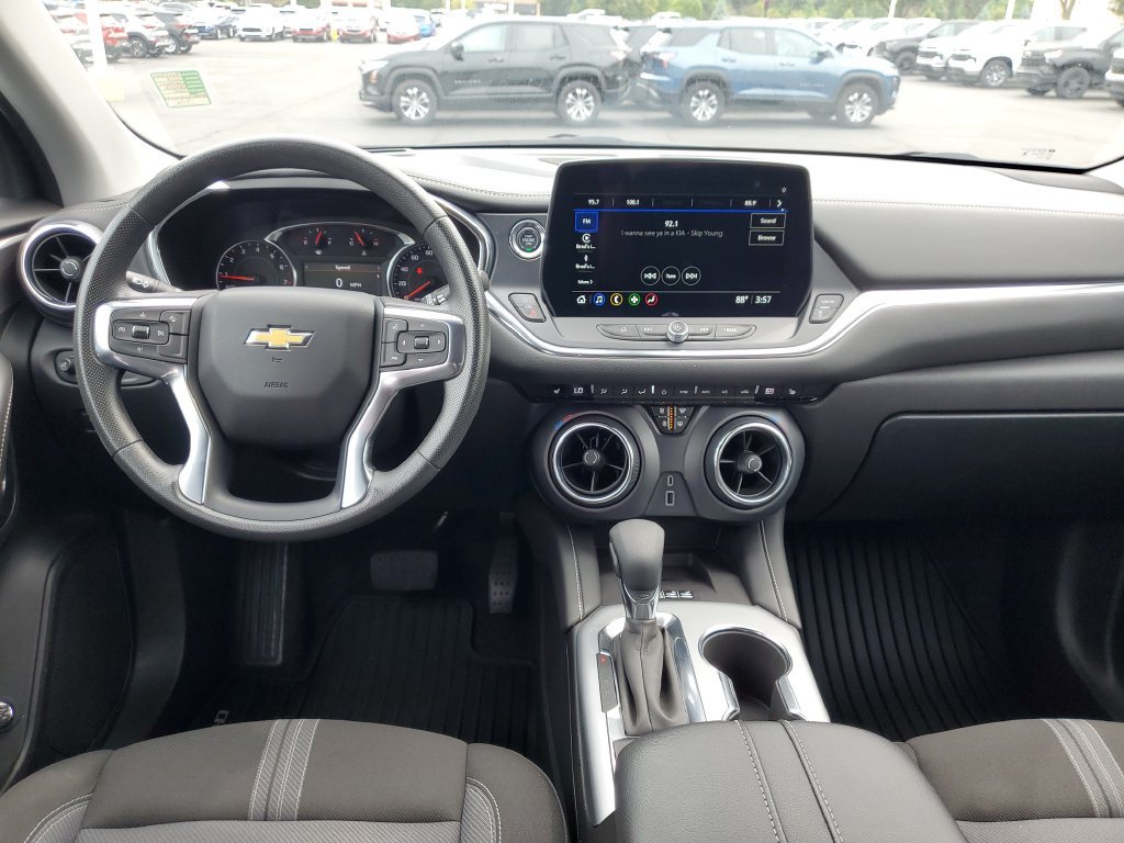 Used 2024 Chevrolet Blazer LT w/ Convenience Package FWD image 24