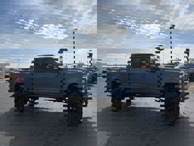 New 2026 Ford F250 Lariat w/ Black Appearance Package image 7