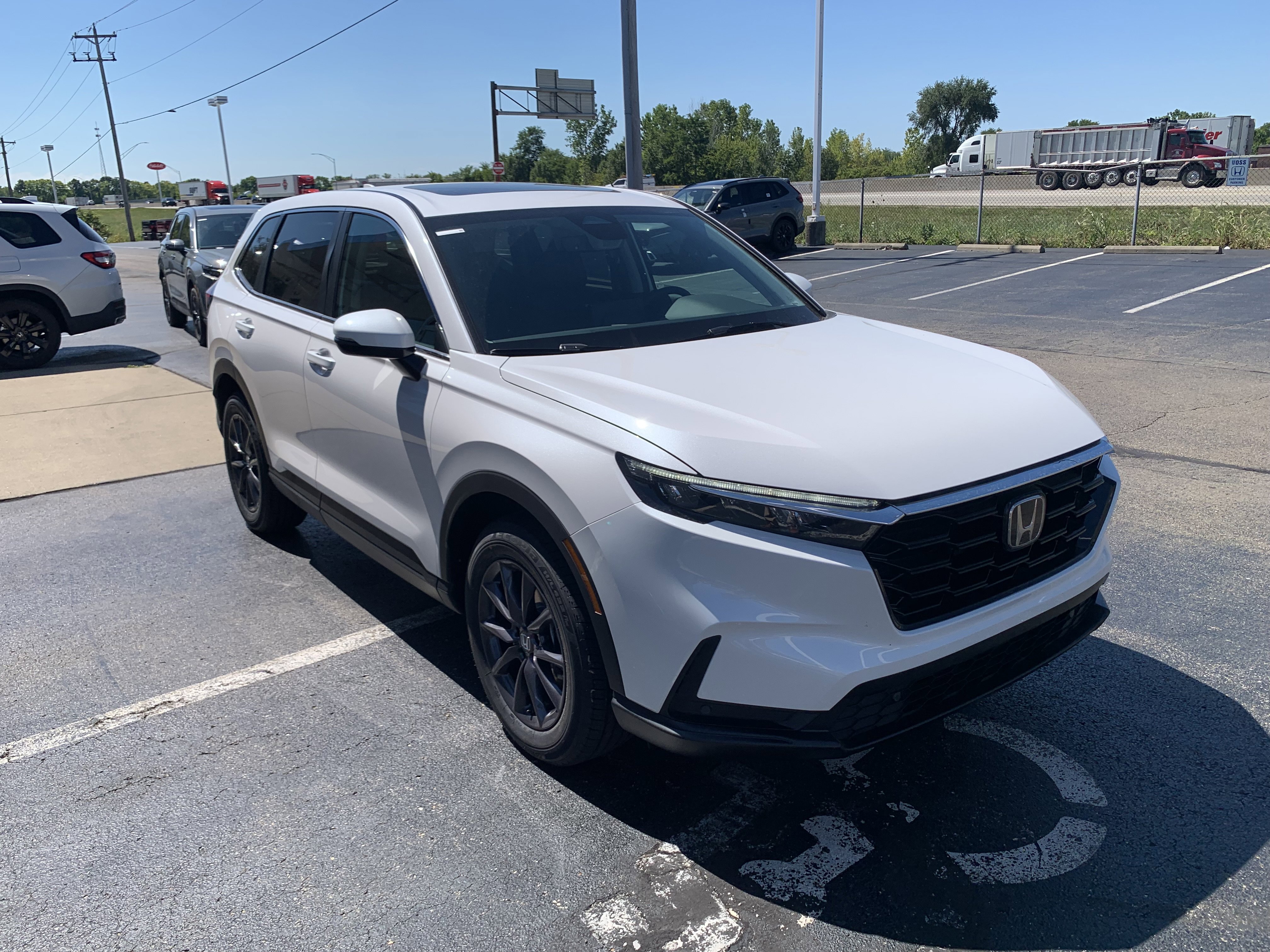 New 2026 Honda CR-V EX-L image 3