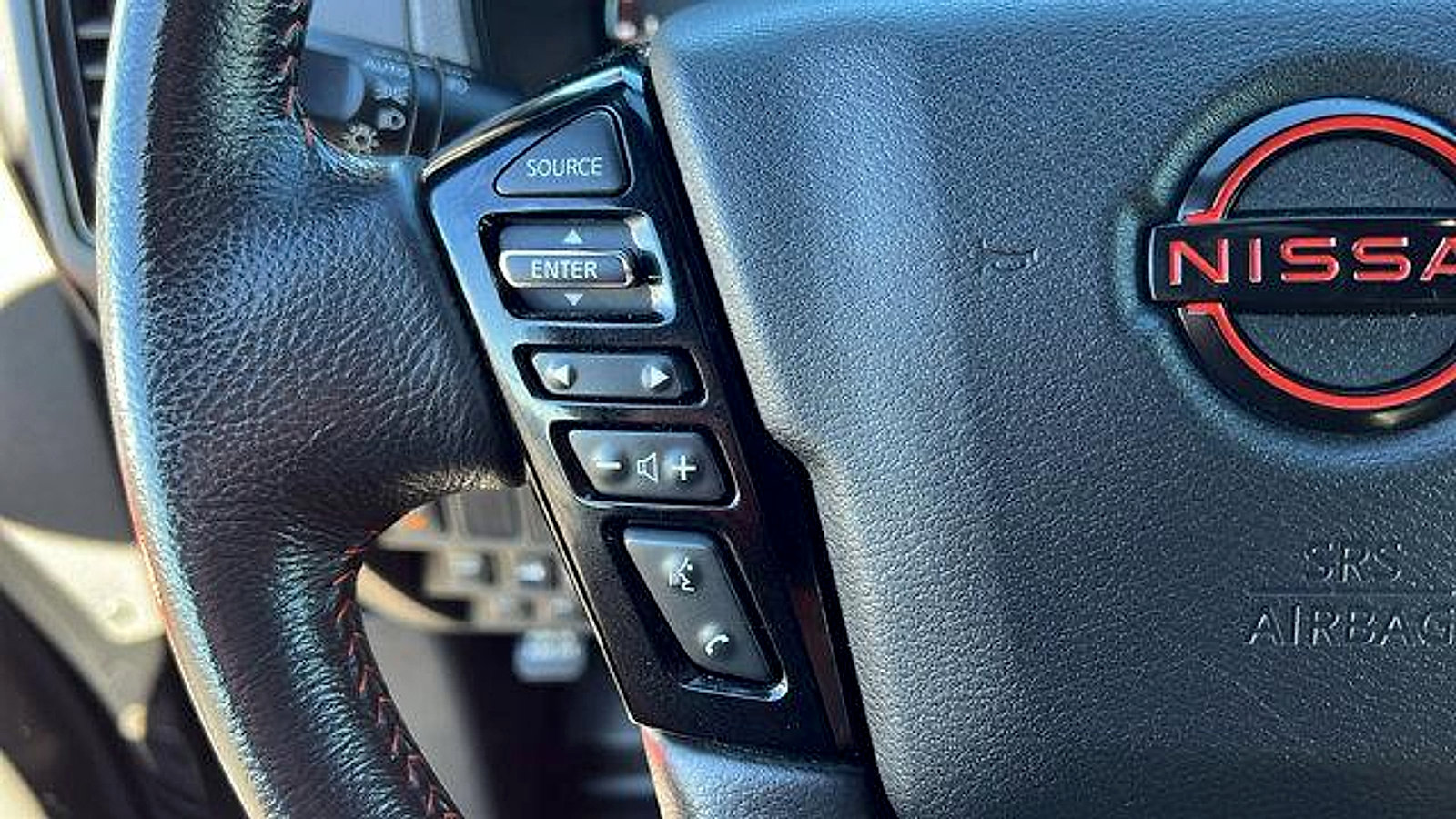 Used 2023 Nissan Frontier PRO-4X w/ Technology Package image 23