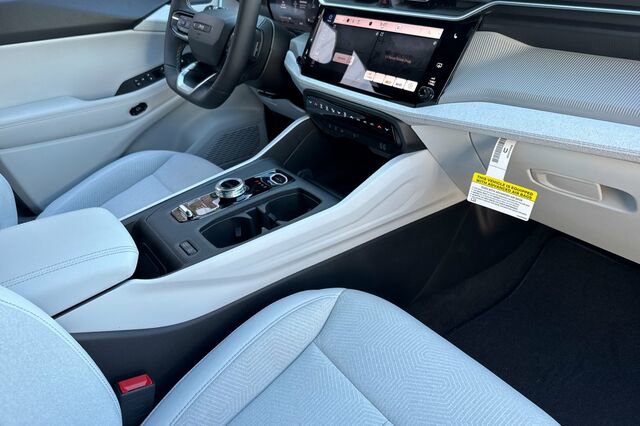 New 2026 Jeep Cherokee Laredo image 13