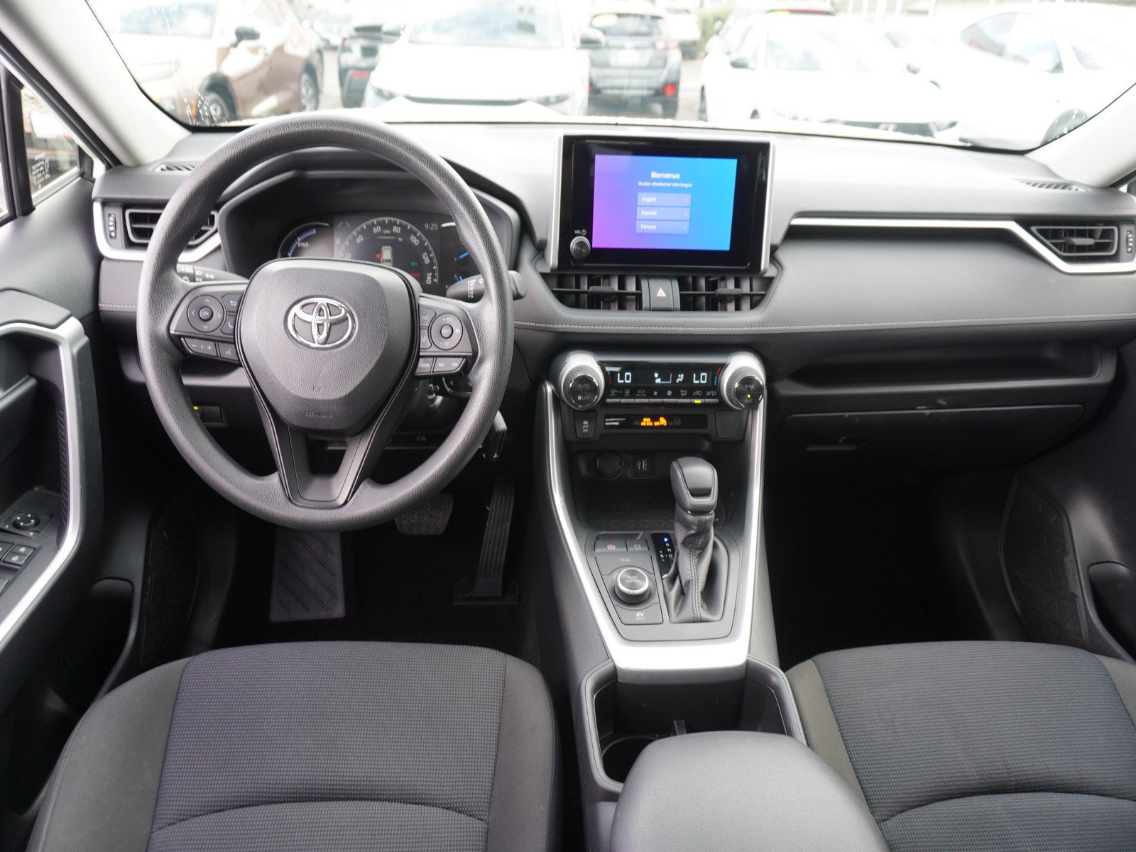 Used 2024 Toyota RAV4 LE AWD/4WD image 2
