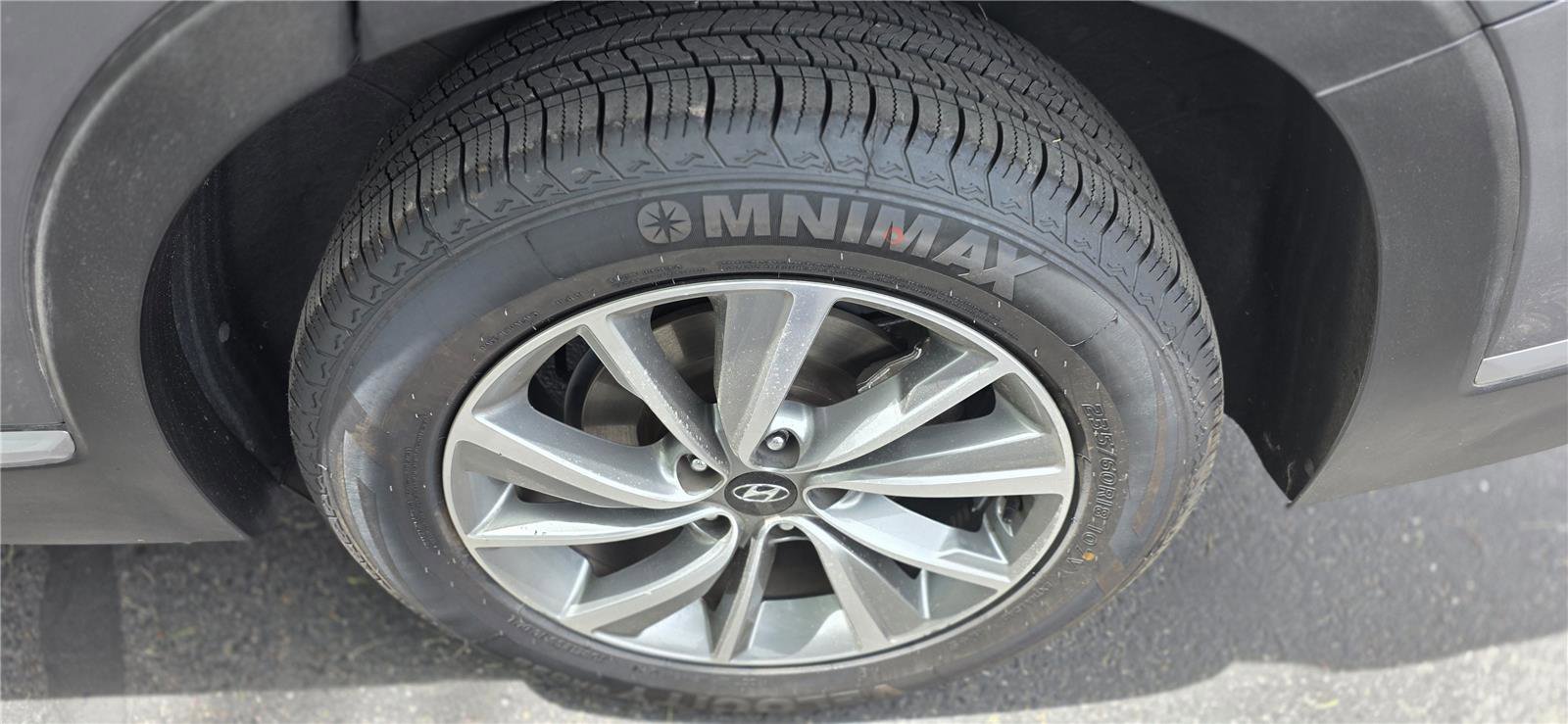 Used 2019 Hyundai Santa Fe Limited FWD image 10
