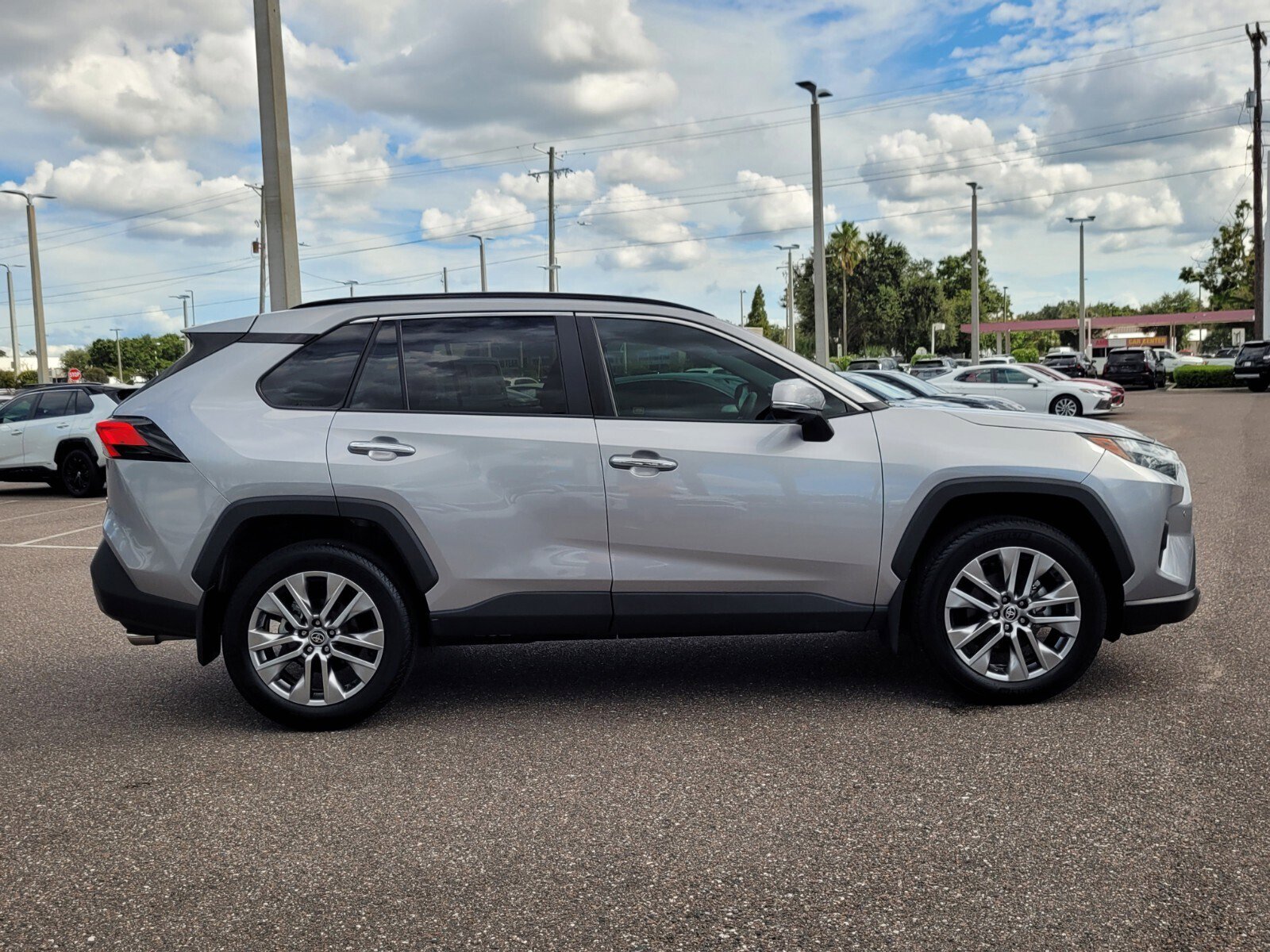Used 2024 Toyota RAV4 Limited image 7