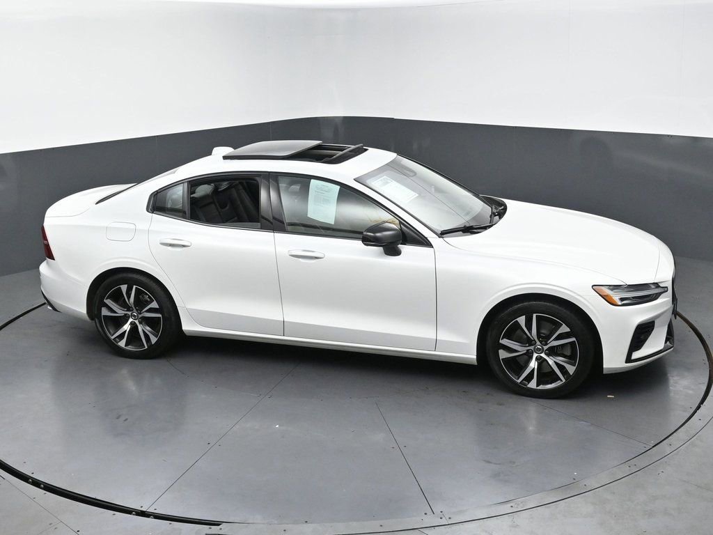 Used 2022 Volvo S60 T8 Inscription image 45