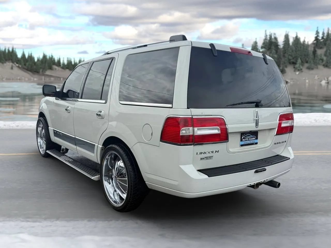 Used 2008 Lincoln Navigator 4WD image 5