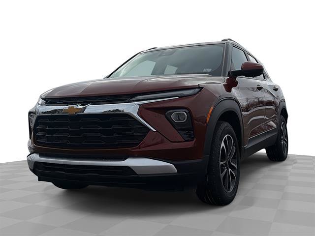 Used 2024 Chevrolet TrailBlazer LT w/ LT Cold Weather Package AWD/4WD image 1