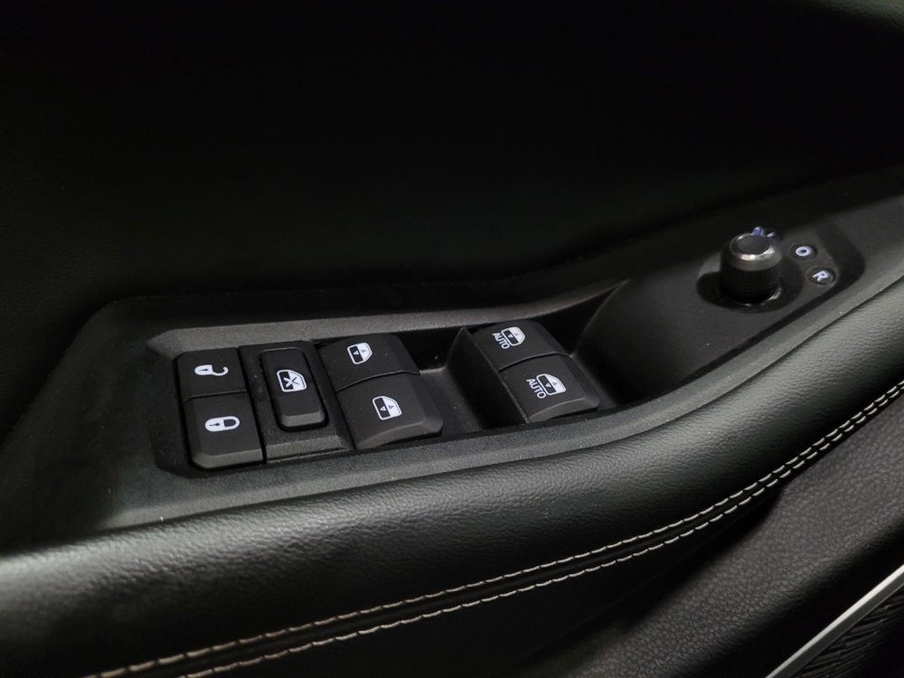 Used 2023 Jeep Grand Cherokee 4WD 4xe image 27
