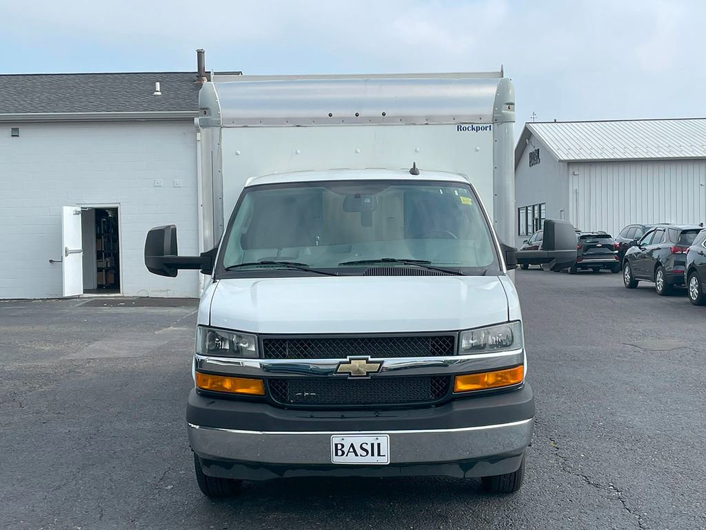 Used 2022 Chevrolet Express 3500 CUTWAY w/ Power Convenience Package image 4