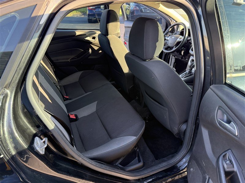 Used 2014 Ford Focus SE FWD image 8
