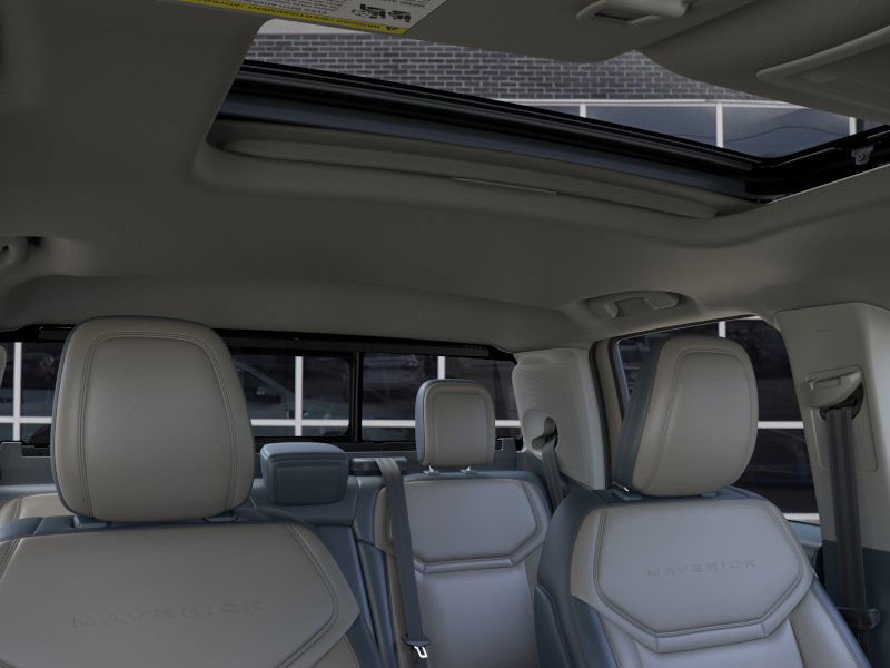 New 2025 Ford Maverick Lariat image 12