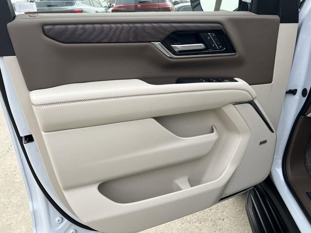 New 2026 GMC Yukon XL Denali image 10