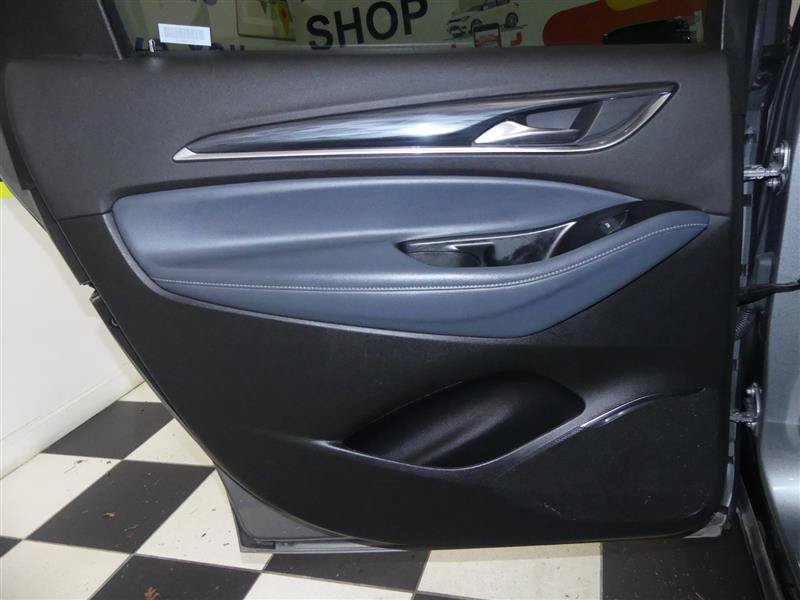 Used 2024 Buick Enclave Premium AWD/4WD image 31