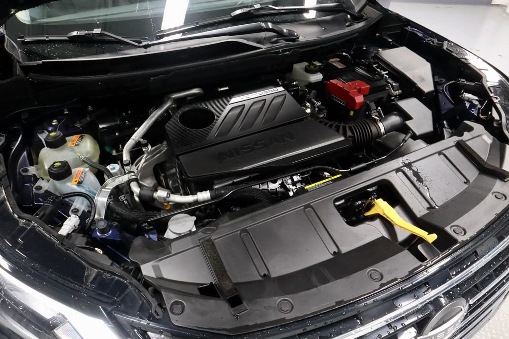 Certified 2025 Nissan Rogue SL w/ Tech Package AWD/4WD image 18