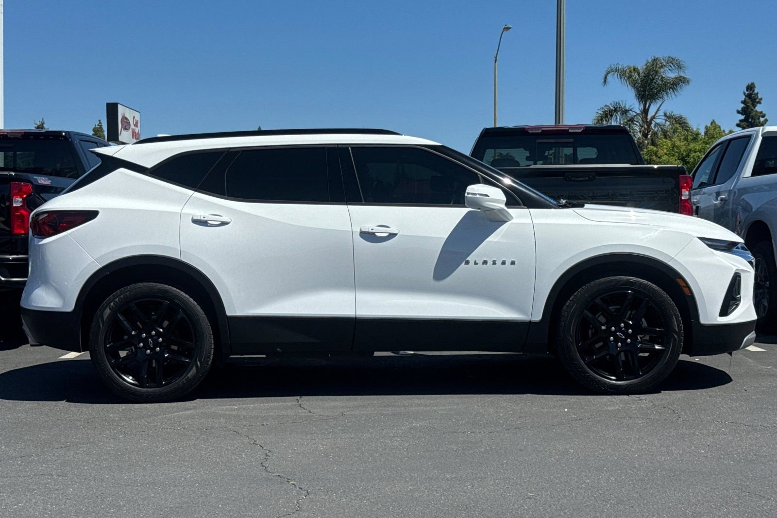 Used 2019 Chevrolet Blazer LT w/ Sun and Wheels Package AWD/4WD image 4