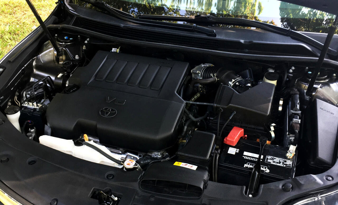 Used 2018 Toyota Avalon XLE Premium image 35