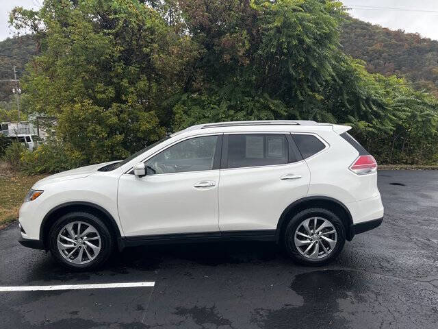 Used 2015 Nissan Rogue SL w/ SL Premium Package image 8