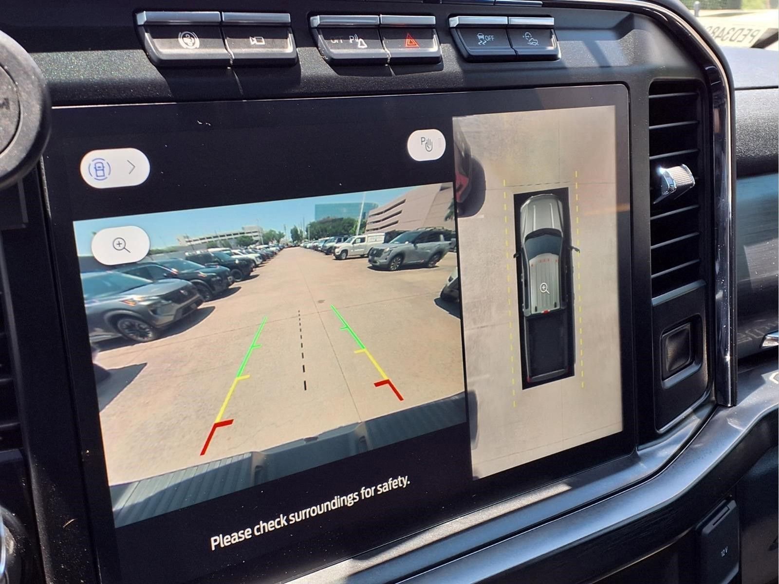Used 2023 Ford F250 Lariat w/ Lariat Ultimate Package AWD/4WD image 18