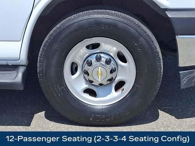 Used 2025 Chevrolet Express 3500 LT w/ LT Preferred Equipment Group RWD image 29