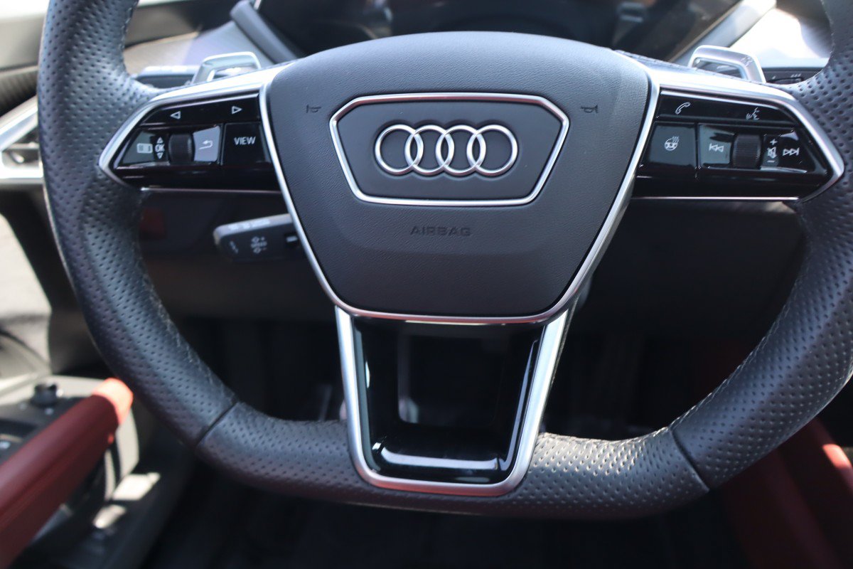 Used 2023 Audi e-tron GT Prestige w/ Prestige Package AWD/4WD image 14