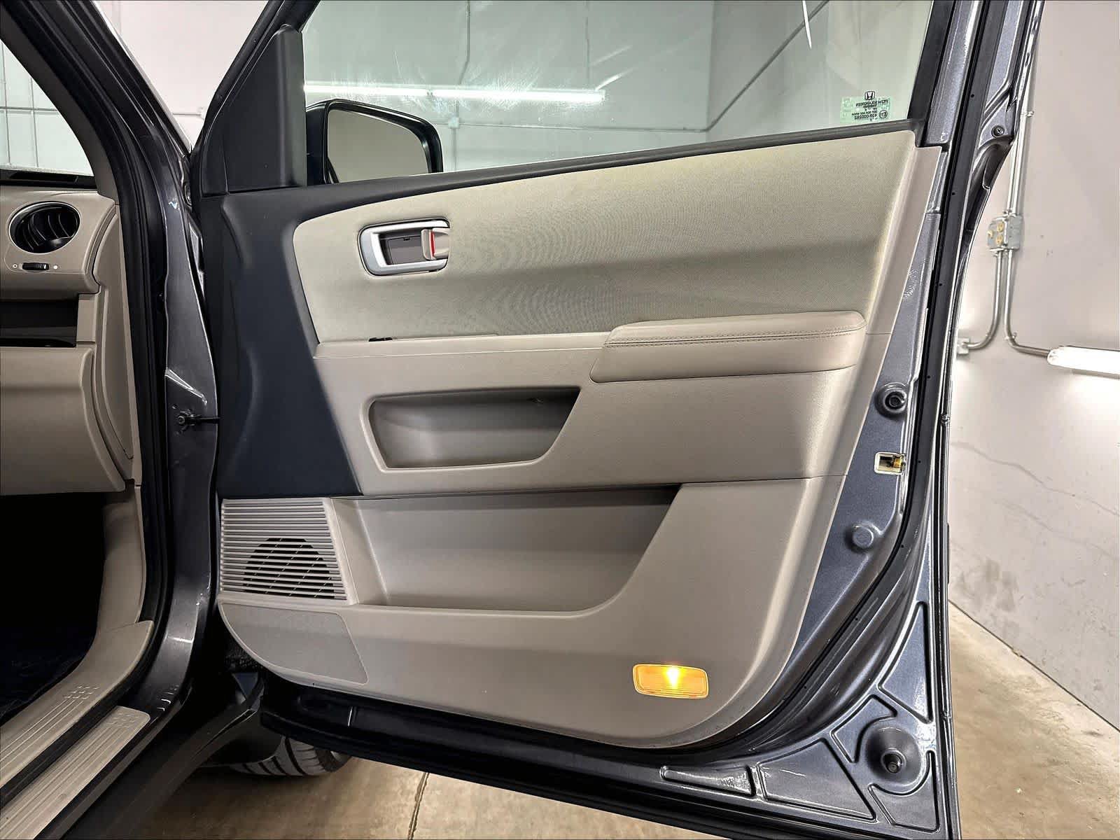 Used 2014 Honda Pilot EX image 25