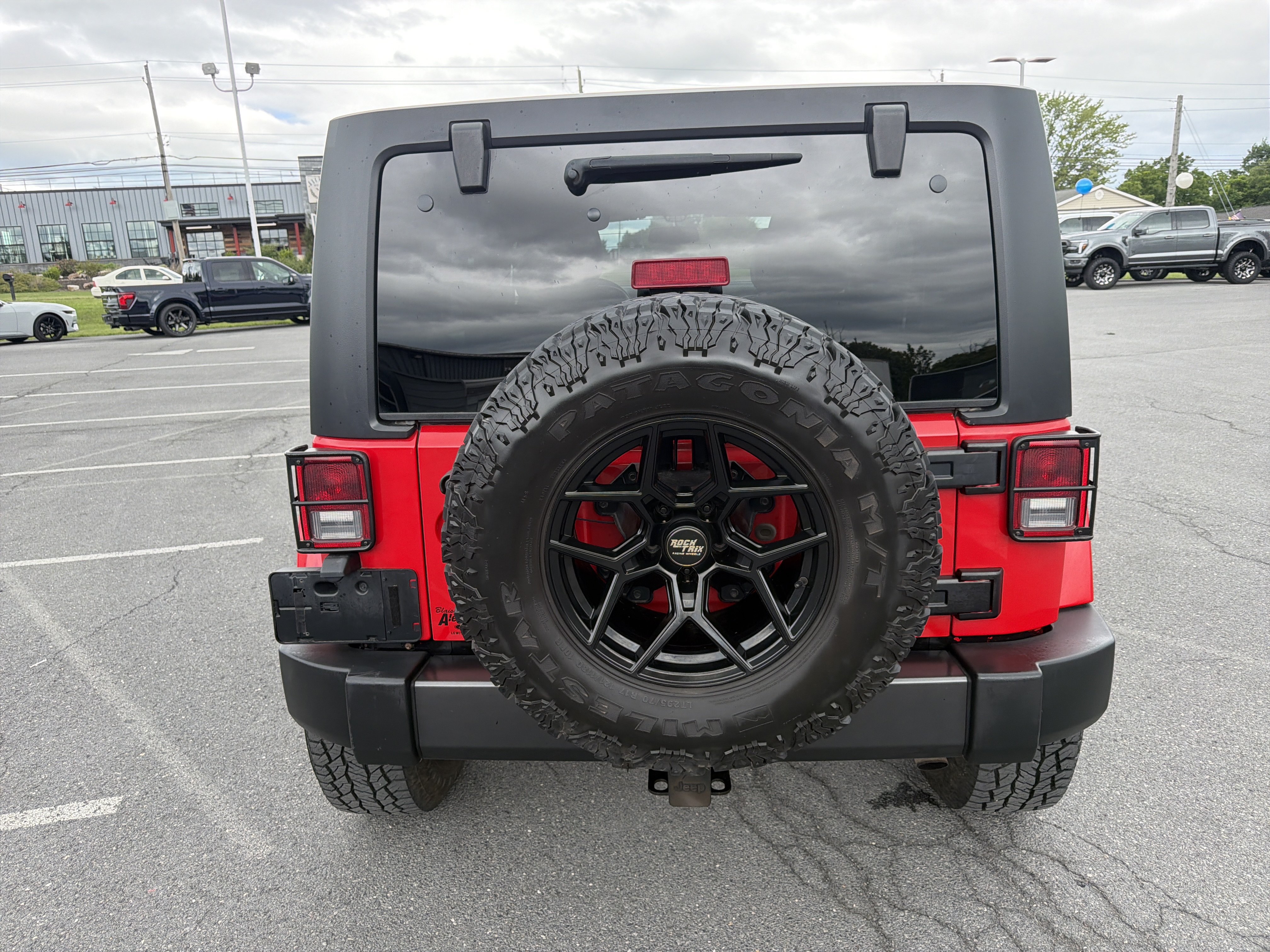 Used 2017 Jeep Wrangler Unlimited Sport AWD/4WD video 4