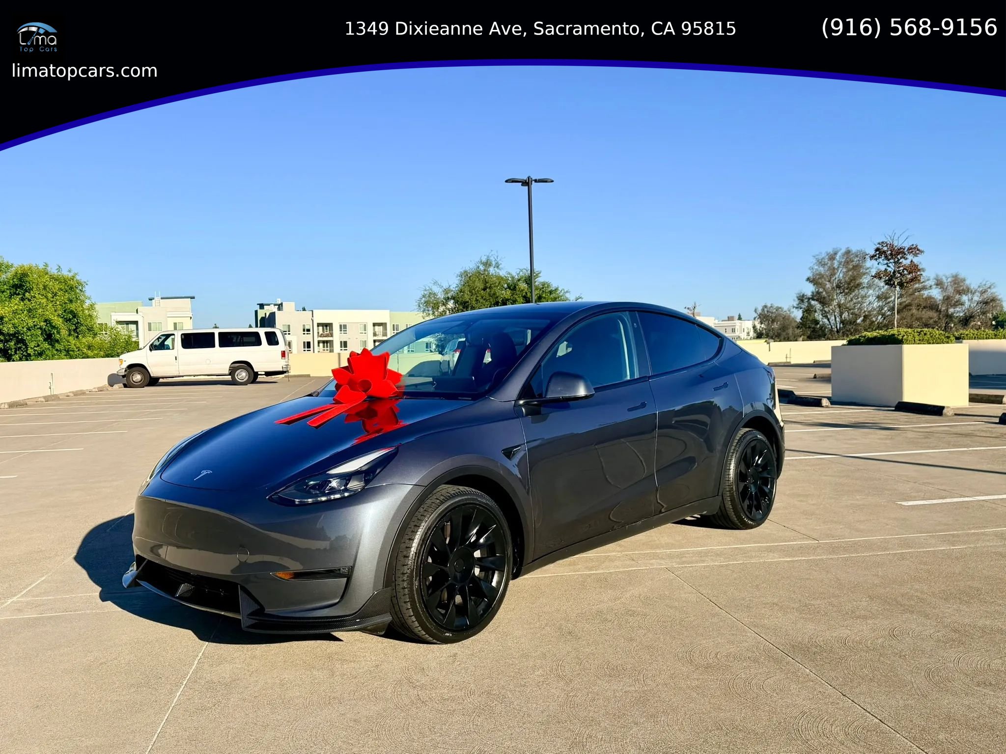 Used 2023 Tesla Model Y Long Range AWD/4WD image 1
