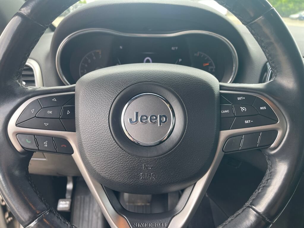 Used 2019 Jeep Grand Cherokee Altitude AWD/4WD image 19
