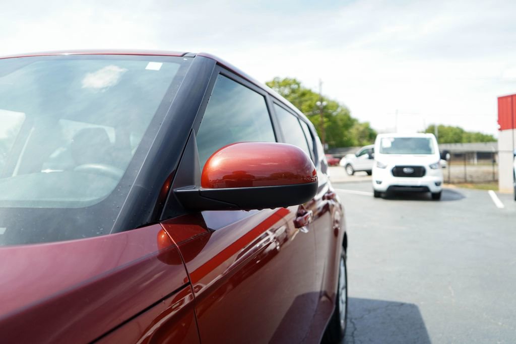 Used 2020 Kia Soul S image 16