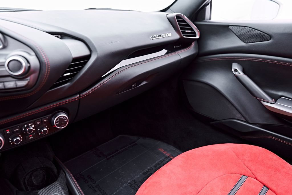 Used 2018 Ferrari 488 GTB RWD image 84