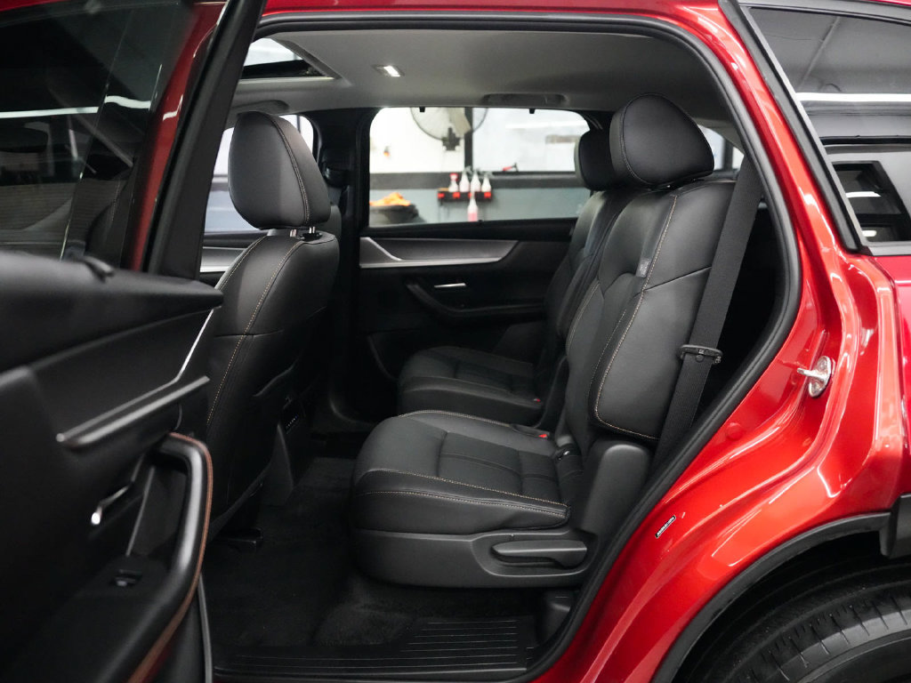 Used 2024 MAZDA CX-90 Plug-In Hybrid w/ Preferred AWD/4WD image 33