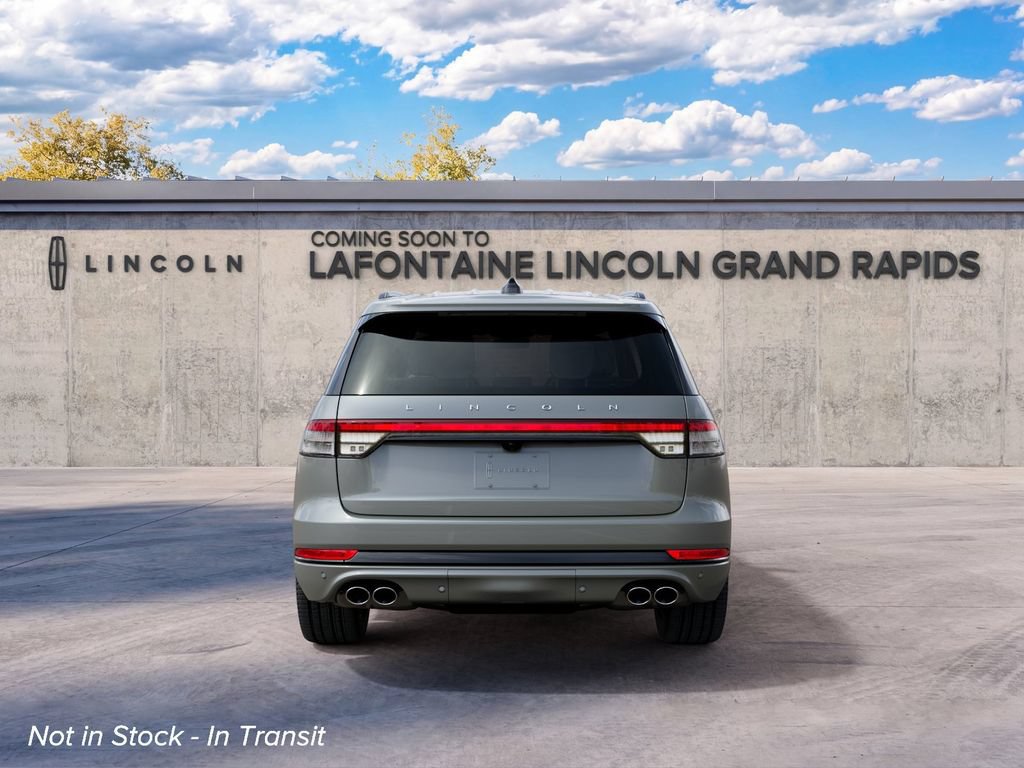New 2027 Lincoln Aviator AWD w/ Jet Appearance Package image 7