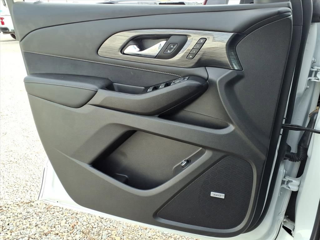 Used 2023 Chevrolet Traverse High Country image 30
