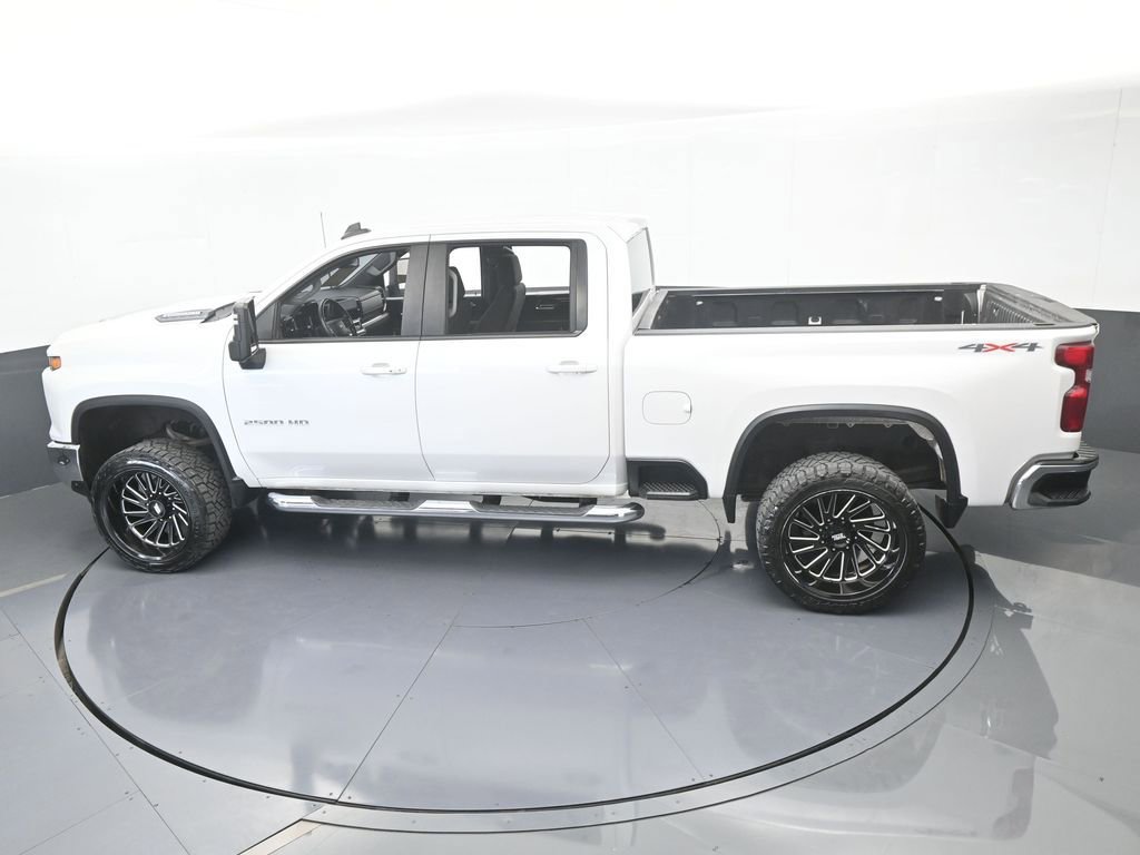 Used 2024 Chevrolet Silverado 2500 LT image 52