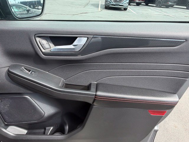Used 2025 Ford Escape ST-Line FWD image 30